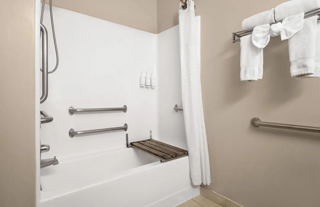 Days Inn&Suites by Wyndham Airport Albuquerque-1